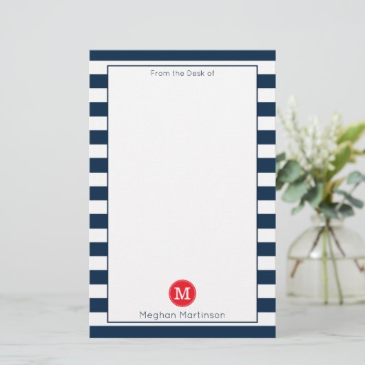 Blaue Streifen Minimal Chic Red Monogram Briefpapier (Stehend Vorderseite)