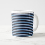 Blaue Streifen, schwarze Streifen, Streifenmuster Jumbo-Tasse (Vorderseite Rechts)