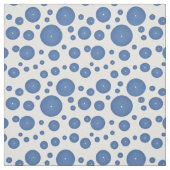 Blaue Strickringe auf weißem Hintergrund Stoff (Muster)