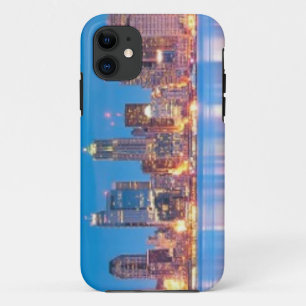 Blaue Stundenansicht von im Stadtzentrum gelegenem iPhone 11 Hülle