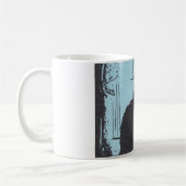 Blaue Tasse mit schwarzer Katze im Fenster (Links)
