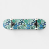 Blaue Töne Muscheln Und Seestern Muster Skateboard (Horizontal)