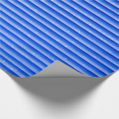 Blaue Töne Streifen Geschenkpapier (Ecke)