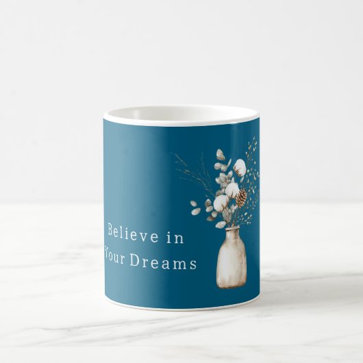 Blaue Träume Kiefernzapfen Winter Kaffeetasse (Mittel)