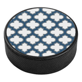Blaue Trellis, Gitter, Quatrefolie Eishockey Puck