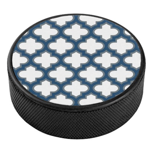 Blaue Trellis, Gitter, Quatrefolie Eishockey Puck (3/4)