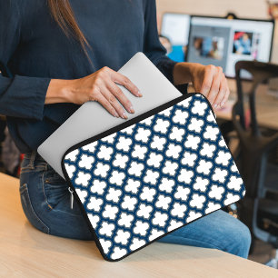 Blaue Trellis, Gitter, Quatrefolie Laptopschutzhülle
