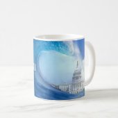 Blaue Tsunami-Wahl 2026 Kaffeetasse (VorderseiteRechts)