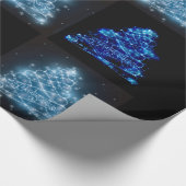 Blaue u. silberne glühende Weihnachtsbäume Geschenkpapier (Ecke)