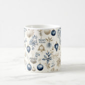 Blaue und beige Weihnachtsschmuck Muster Kaffeetasse (Mittel)