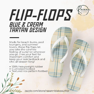 Blaue und cremefarbene Turnschuhe im Tartan-Design Badesandalen