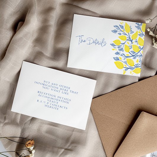 Blaue und gelbe Zitronenweine im Detail Begleitkarte