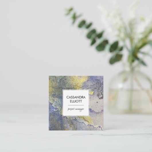 Blaue und goldmarmorierte Abstrakte flüssige Kunst Quadratische Visitenkarte (Stehend Vorderseite)