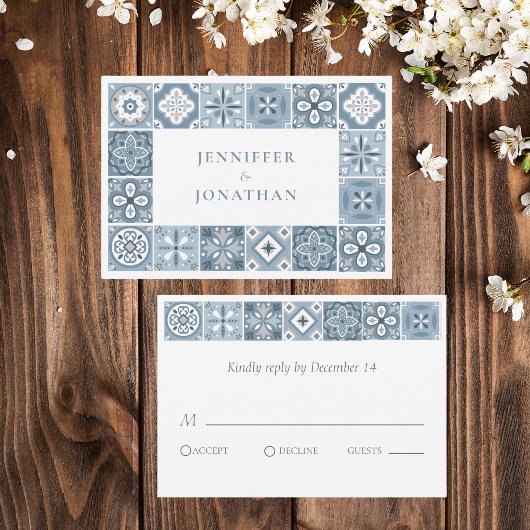 Blaue und graue spanische Fliesen