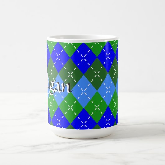 Blaue und grüne Raute Weißklemme Personalisiert Kaffeetasse (Mittel)