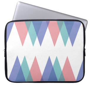 Blaue und korallenrote Dreiecke Laptopschutzhülle