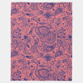 Blaue und korallenrote Paisley Fleecedecke (Vorderseite)