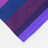 Blaue und lila horizontale Streifen Fleecedecke (Ecke)