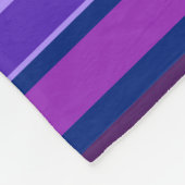 Blaue und lila horizontale Streifen Fleecedecke (Ecke)