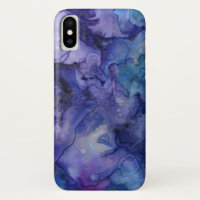 blaue und lila Telefonzelle