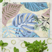 Blaue und lila tropische Blätter. Geschirrtuch (Gefaltet)