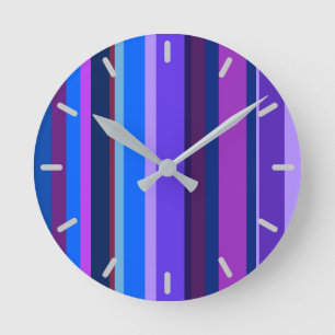 Blaue und lila vertikale Streifen Runde Wanduhr