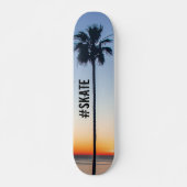 Blaue und orangefarbene Palmen Silhouette Skateboard (Vorne)