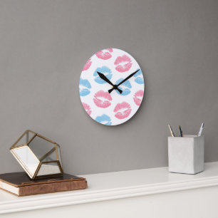 Blaue und rosa Lippenmuster, Lipstick, Kiss Runde Wanduhr