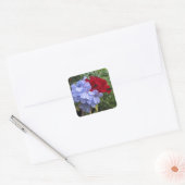 Blaue und rote Blume Einladung Stickers (Umschlag)