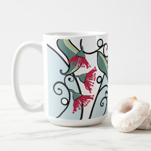 Blaue und rote Eukalyptus-Blätter und Blütenmust Kaffeetasse
