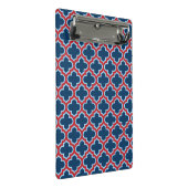 Blaue und rote marokkanische Trellis, Gitter, Quat Mini Klemmbrett (Schrägansicht)