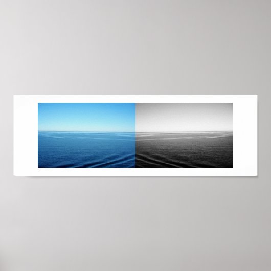 Blaue und schwarze Samtreflexionsfotografie Poster (Vorne)