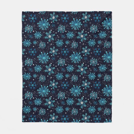 Blaue und Silberne Winterschneeflocken Fleecedecke (Vorderseite)