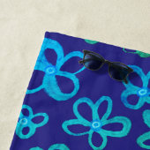 Blaue und türkisfarbene Blumen Strandtuch (Beispiel)