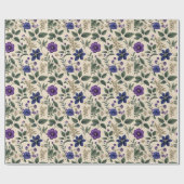 Blaue und violette Blumen mit elfenbeinfarbenem un Geschenkpapier (Flach)