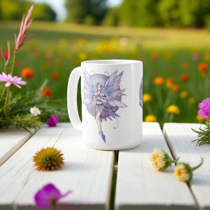 Blaue und violette Mondfeen mit Immergrün Kaffeetasse