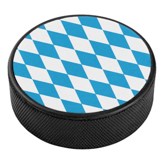 Blaue und weiße Bayern Diamantflagge Eishockey Puck (3/4)
