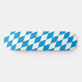 Blaue und weiße Bayern Diamantflagge Skateboard (Horizontal)