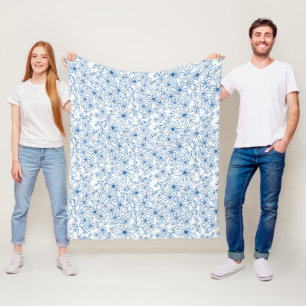 Blaue und weiße Blumenästhetik Fleecedecke