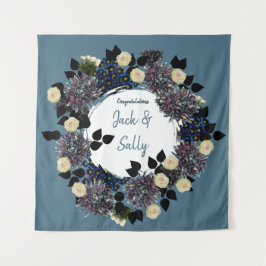 Blaue und weiße blumengeschmückte Hochzeit Wandteppich