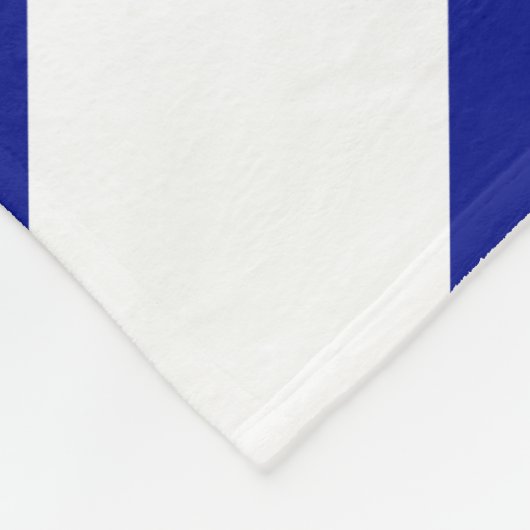 Blaue und weiße Chevronen Fleecedecke (Ecke)