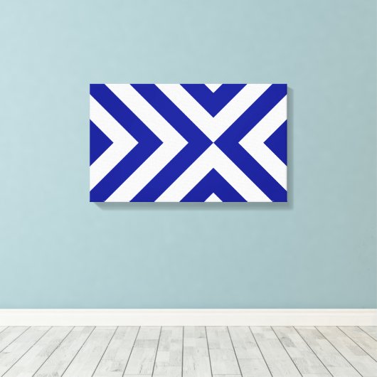 Blaue und weiße Chevronen Leinwanddruck (Insitu (Holzboden))