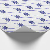 Blaue und weiße Daisketten Muster Papier Geschenkpapier (Ecke)