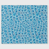 Blaue und weiße Frostfantasie Abstraktes Eismosaik Geschenkpapier (Flach)