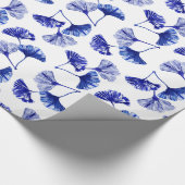 Blaue und weiße Gingko-Blätter Geschenkpapier (Ecke)