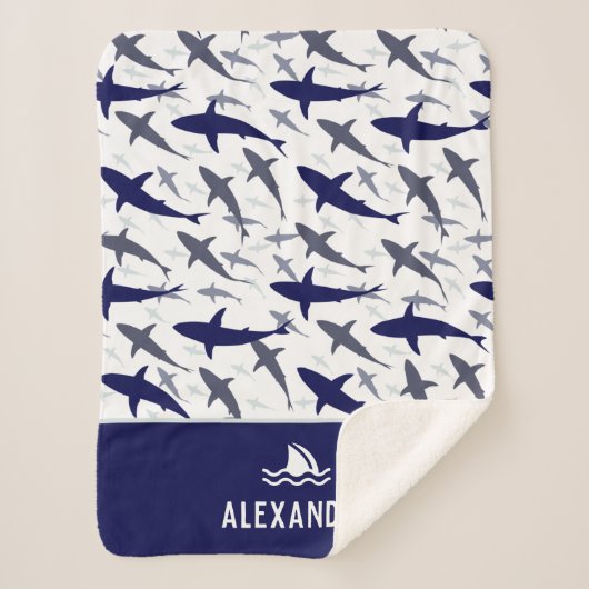 Blaue und weiße Hai Muster mit Name Boy Sherpadecke (Vorderseite)
