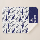 Blaue und weiße Hai Muster mit Name Boy Sherpadecke (Vorderseite (Horizontal))