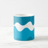 Blaue und weiße horizontale Wellenmuster Kaffeetasse (Mittel)