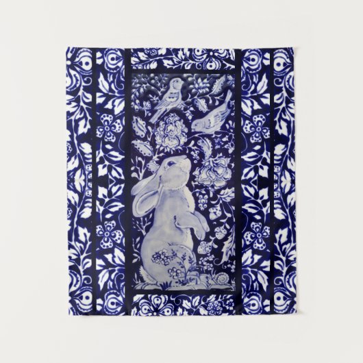 Blaue und weiße Kaninchen Bird Floral Woodland Mar Wandteppich (Vorderseite)