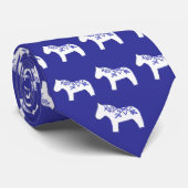 Blaue und weiße Krawatte (Gerollt)